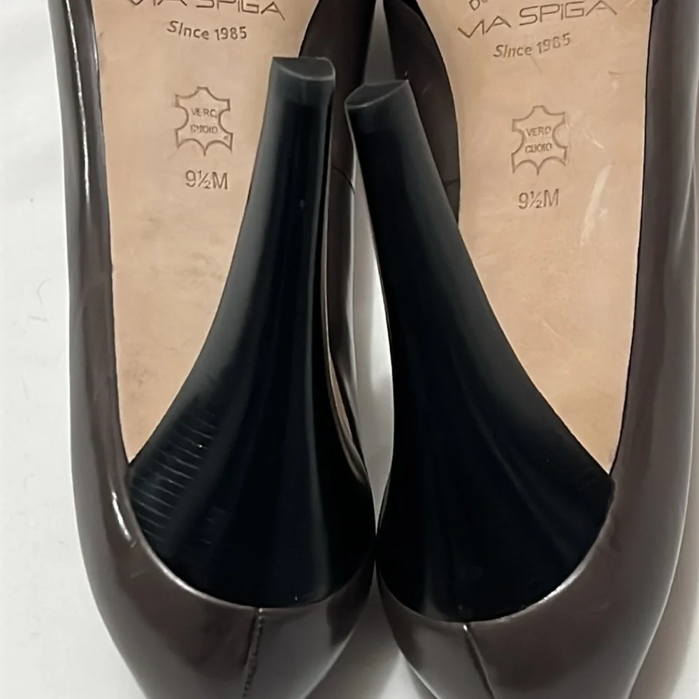 Via Spiga Chocolate Leather Heels